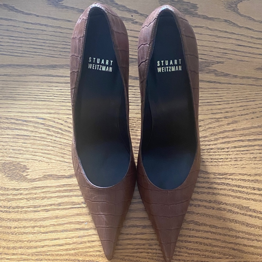 Stuart Weitzman Croc-Embossed Brown Heels Size 9